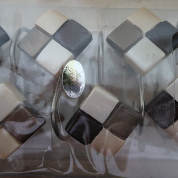 NIP Croscill Home Color Block Shower Curtain Hooks - Picture 3 of 7